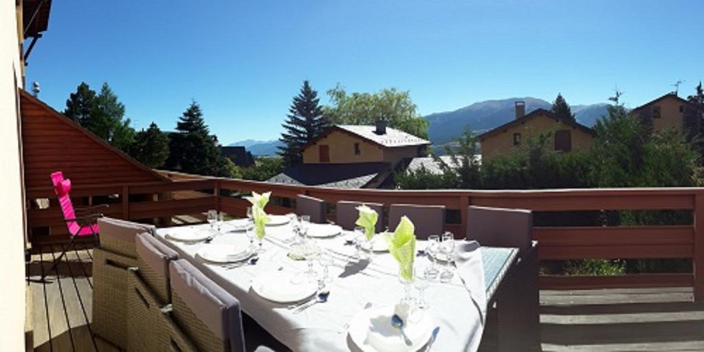 Résidence Campredon - 6 à 8 pers - Linge Inclus - Terrasse 25m2 plein sud - Jardin - Internet - Parking - Navette pied du logement Font-Romeu-Odeillo-Via Esterno foto