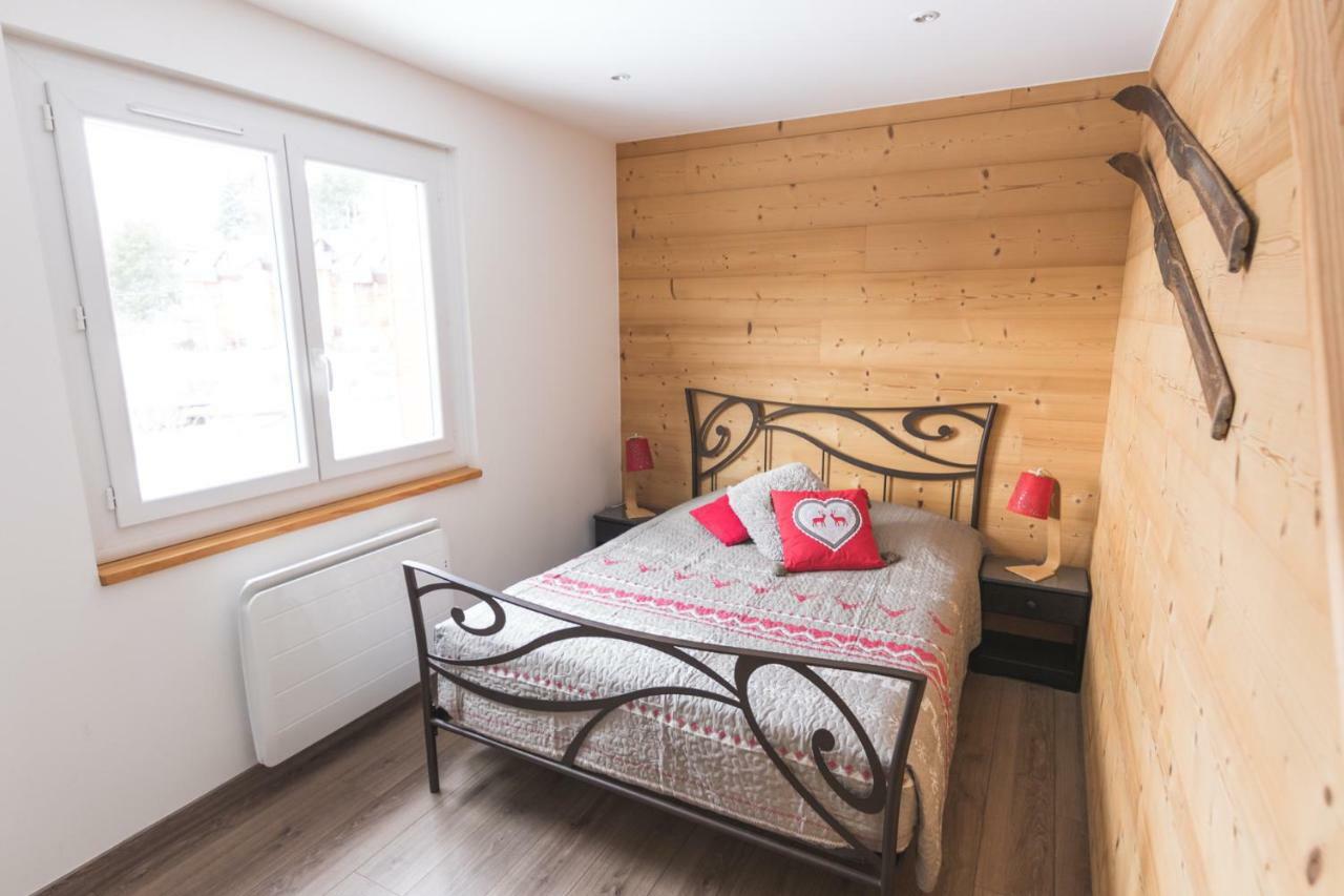 Résidence Campredon - 6 à 8 pers - Linge Inclus - Terrasse 25m2 plein sud - Jardin - Internet - Parking - Navette pied du logement Font-Romeu-Odeillo-Via Esterno foto