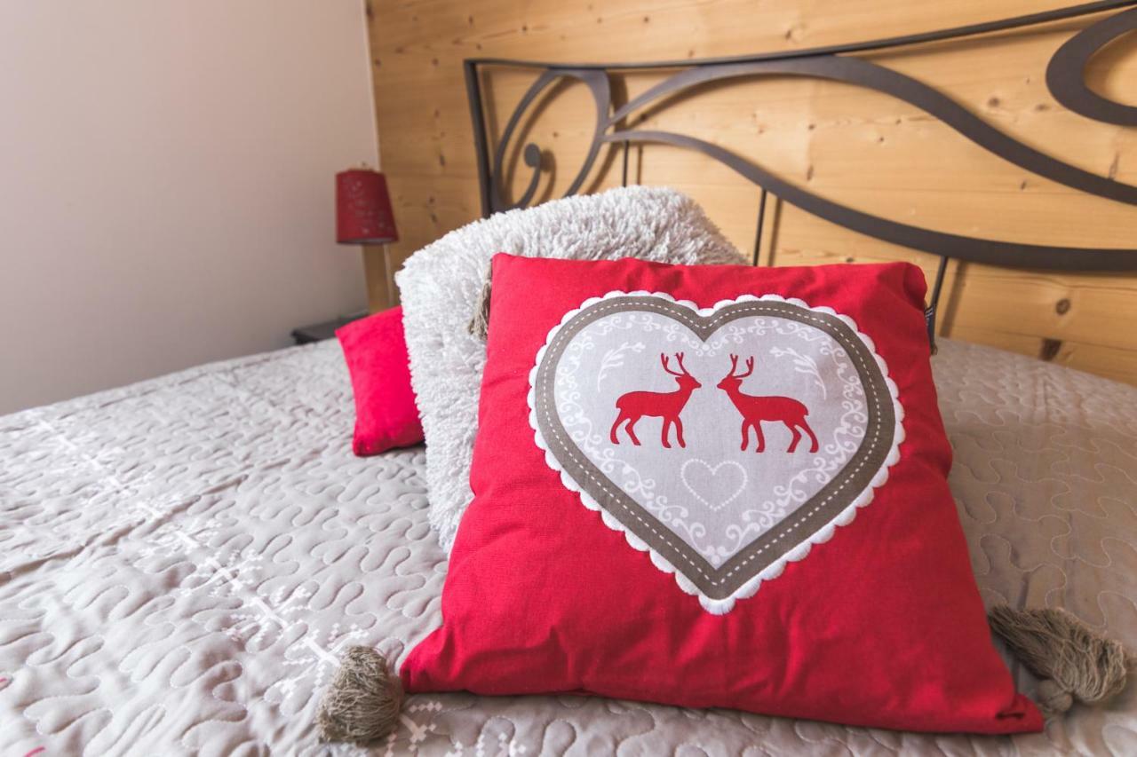 Résidence Campredon - 6 à 8 pers - Linge Inclus - Terrasse 25m2 plein sud - Jardin - Internet - Parking - Navette pied du logement Font-Romeu-Odeillo-Via Esterno foto