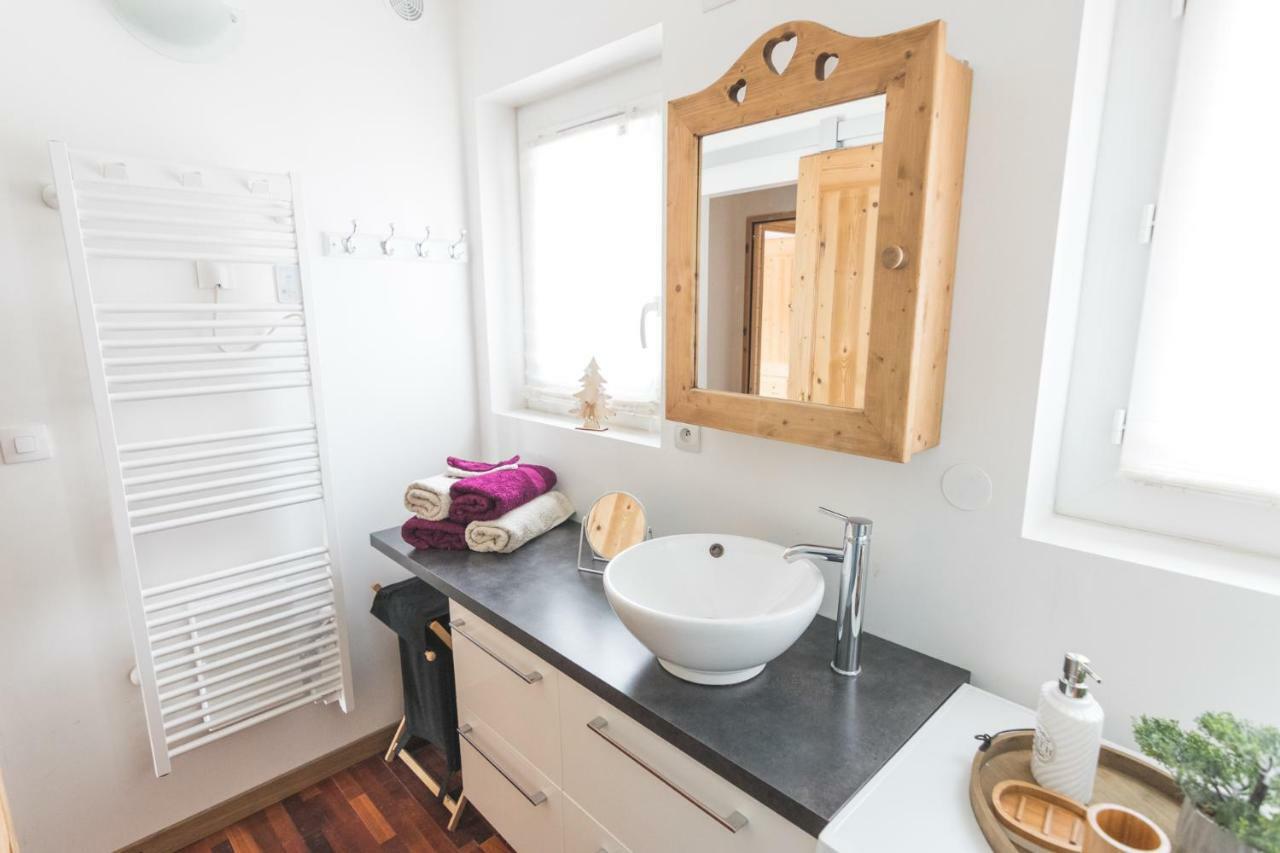 Résidence Campredon - 6 à 8 pers - Linge Inclus - Terrasse 25m2 plein sud - Jardin - Internet - Parking - Navette pied du logement Font-Romeu-Odeillo-Via Esterno foto