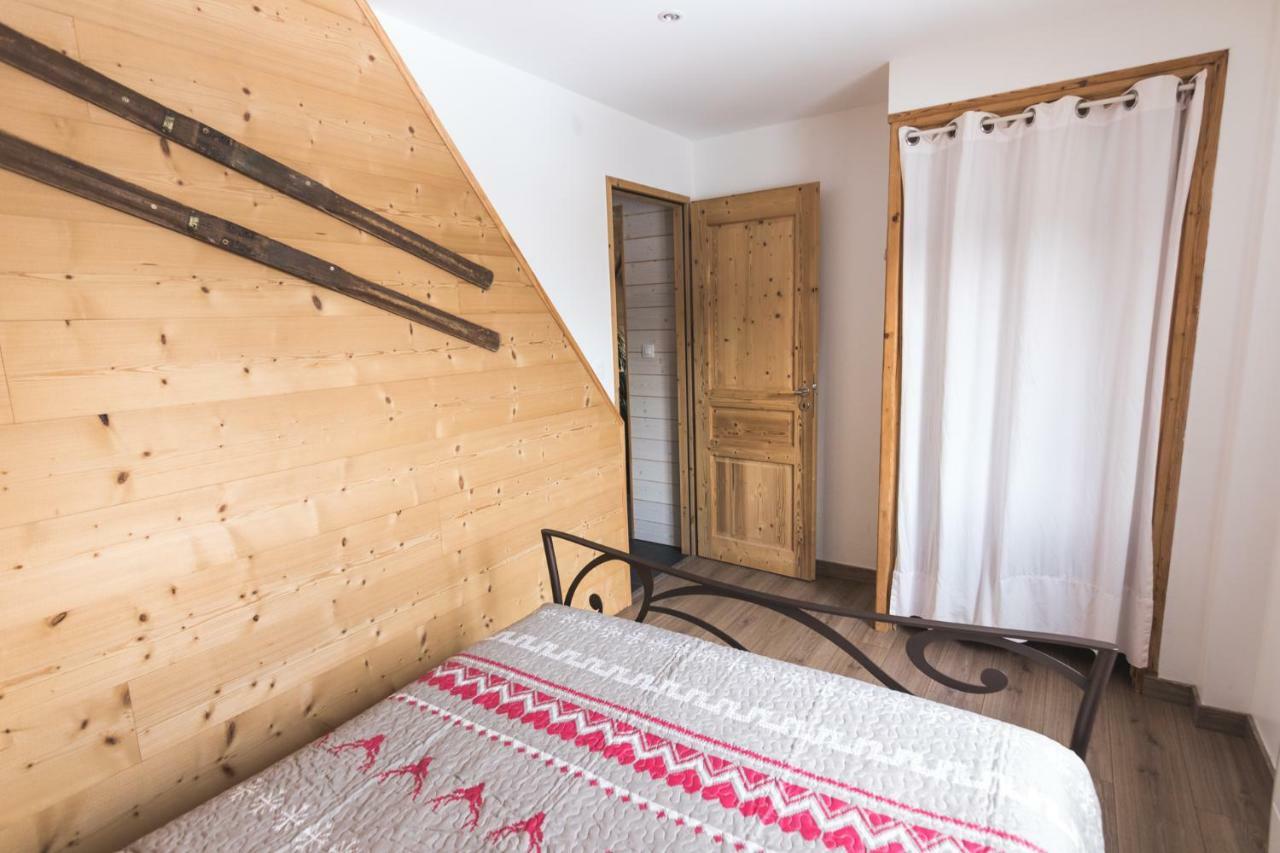 Résidence Campredon - 6 à 8 pers - Linge Inclus - Terrasse 25m2 plein sud - Jardin - Internet - Parking - Navette pied du logement Font-Romeu-Odeillo-Via Esterno foto