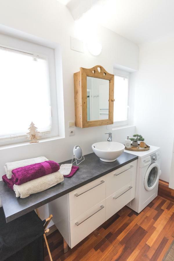 Résidence Campredon - 6 à 8 pers - Linge Inclus - Terrasse 25m2 plein sud - Jardin - Internet - Parking - Navette pied du logement Font-Romeu-Odeillo-Via Esterno foto